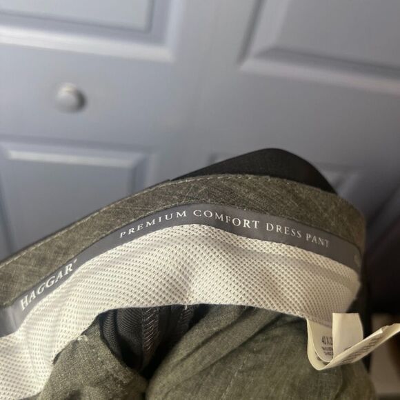 Haggar Premium Comfort Dress Pant Flat Front Classic Fit Gray Trouser Size 40/29 - Picture 11 of 12